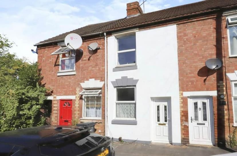 Image 1:2 bedroom Terraced house to rent