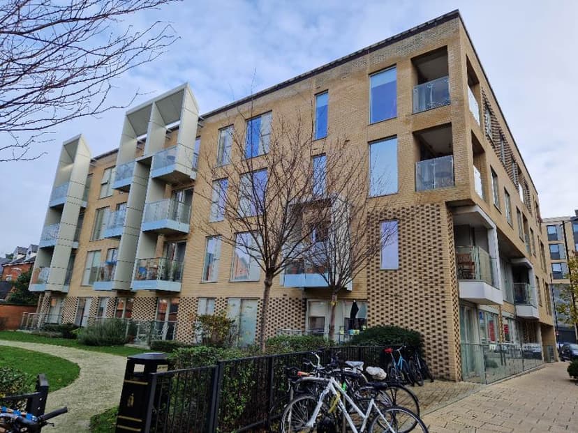 Image 1:2 bedroom Apartment or flat to rent