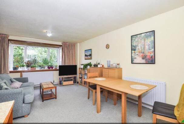 Image 1:3 bedroom Maisonette to rent