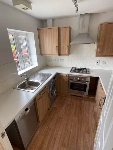 Image 2:4 bedroom Townhouse to rent