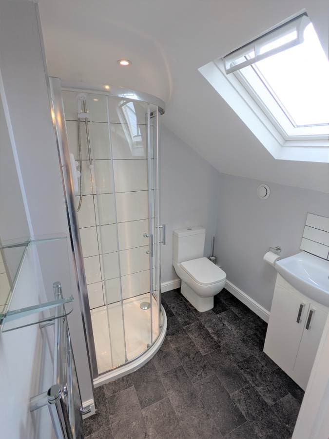 Image 3:4 bedroom House share to rent