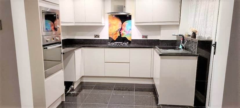 Image 2:3 bedroom Semi-detached house to rent