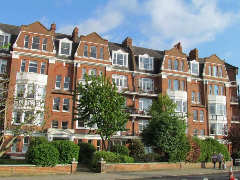 Image 1:3 bedroom Apartment or flat to rent