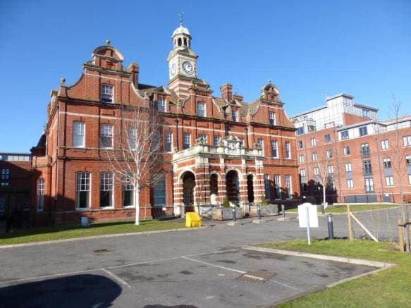 Image 1:2 bedroom Apartment or flat to rent