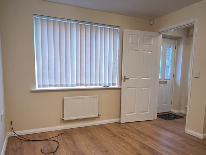 Image 2:3 bedroom End-of-terrace house to rent