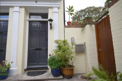 Image 1:2 bedroom Apartment or flat to rent
