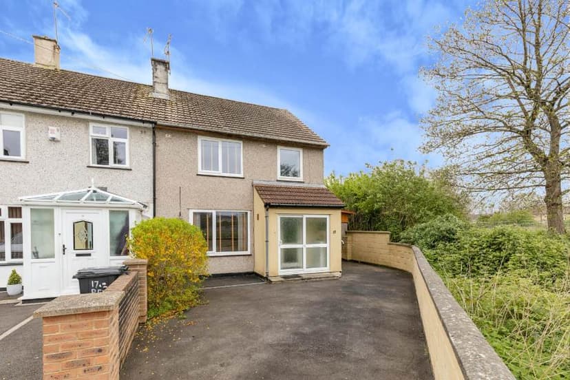 Image 1:3 bedroom End-of-terrace house to rent