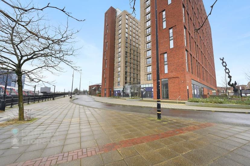 Image 1:2 bedroom Apartment or flat to rent