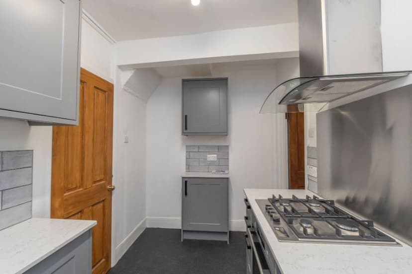 Image 3:1 bedroom Apartment or flat to rent