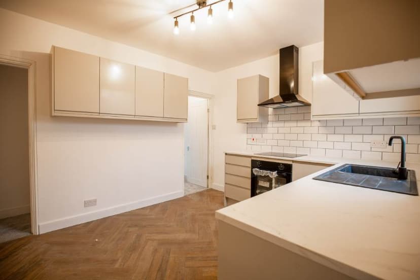 Image 3:4 bedroom Terraced house to rent