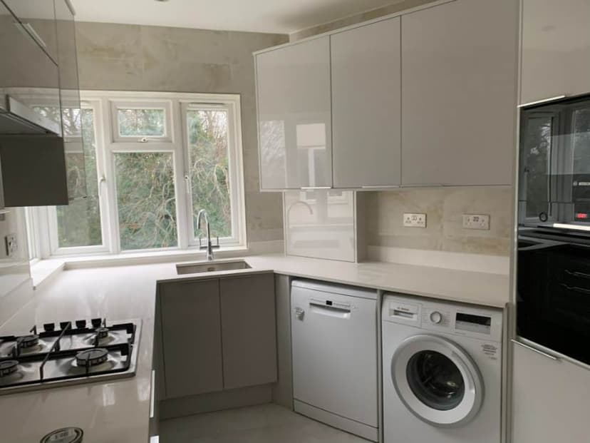 Image 2:3 bedroom Apartment or flat to rent