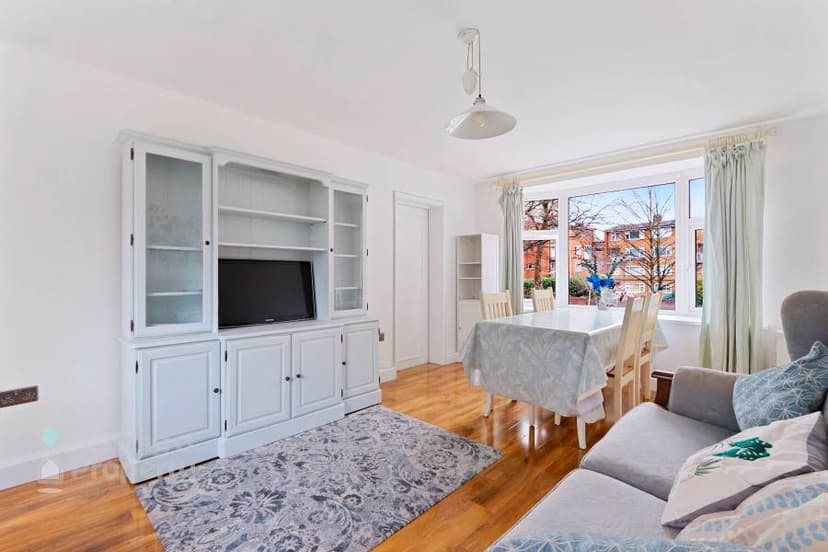 Image 3:2 bedroom Apartment or flat to rent