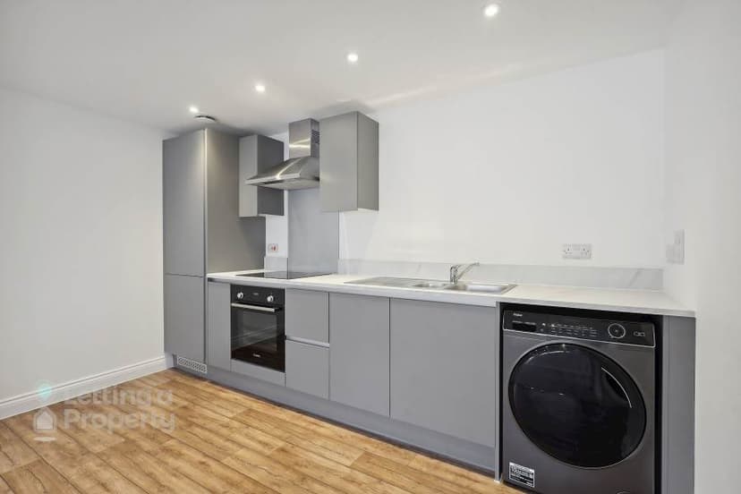 Image 2:1 bedroom Apartment or flat to rent