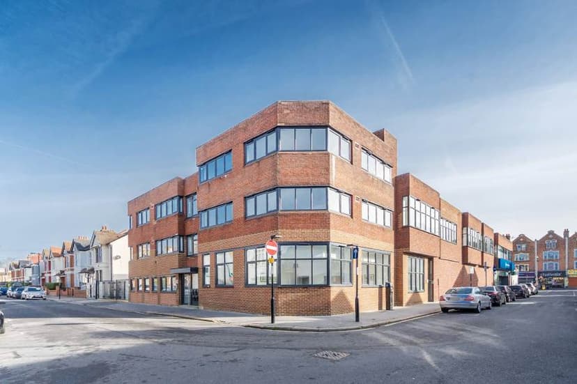 Image 3:1 bedroom Apartment or flat to rent