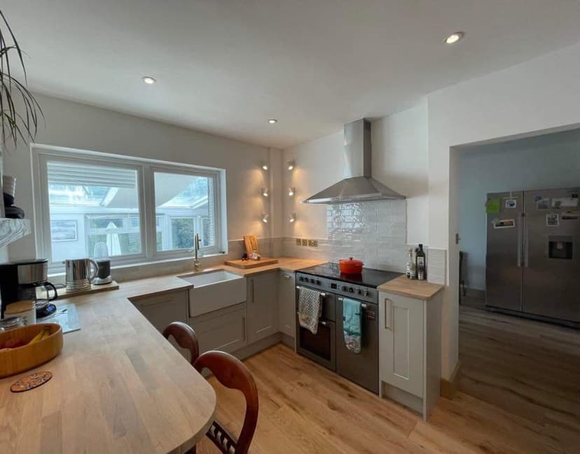 Image 3:4 bedroom Semi-detached house to rent