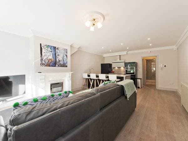 Image 2:1 bedroom Apartment or flat to rent