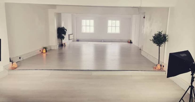 Image 1: Studio to rent