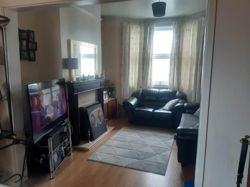 Image 1:3 bedroom Terraced house to rent