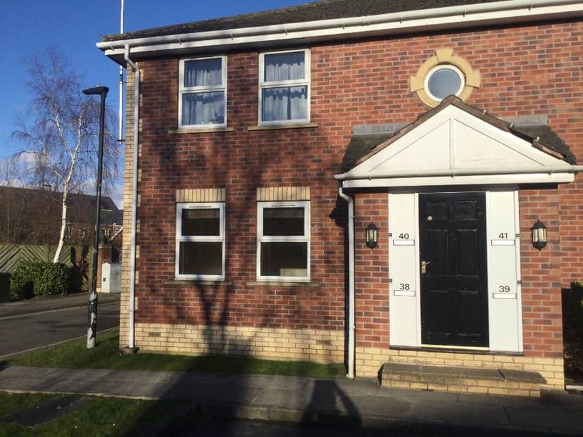 Image 1:2 bedroom Apartment or flat to rent