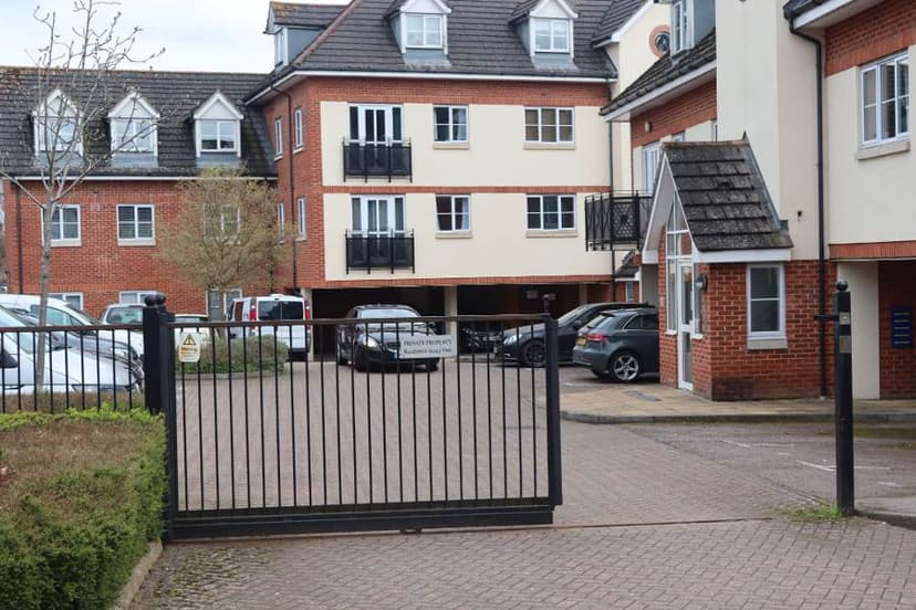 Image 1:3 bedroom Apartment or flat to rent