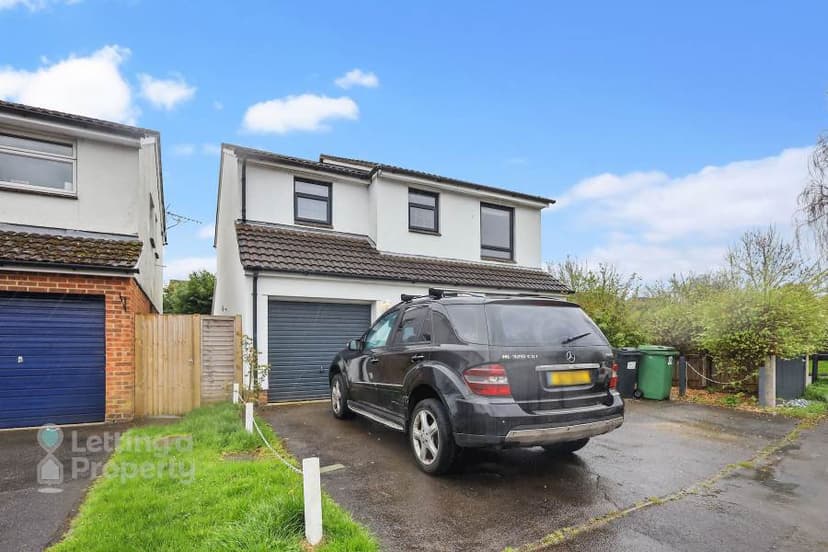 Image 1:4 bedroom Detached house to rent