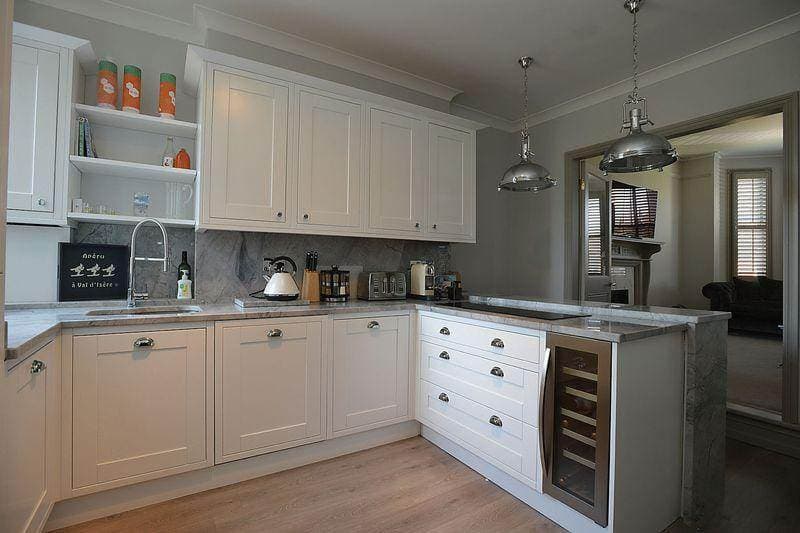 Image 2:3 bedroom Apartment or flat to rent