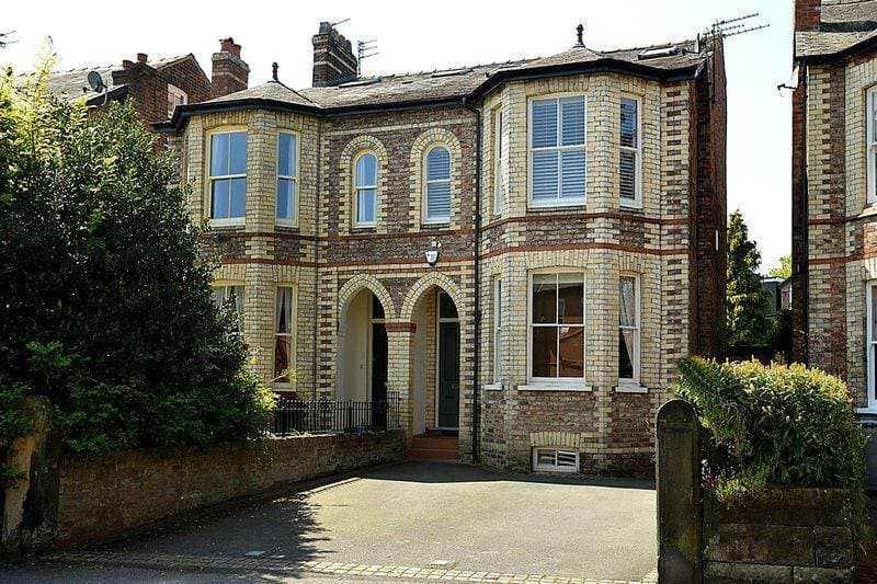 Image 1:3 bedroom Apartment or flat to rent