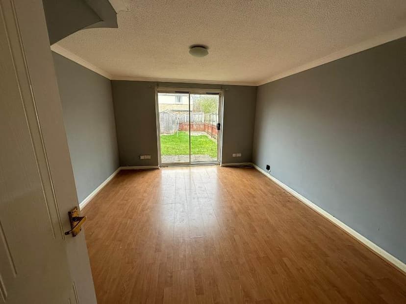 Image 2:2 bedroom Semi-detached house to rent