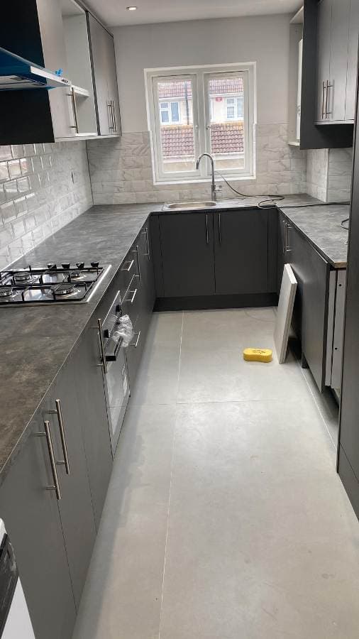 Image 2:5 bedroom Semi-detached house to rent