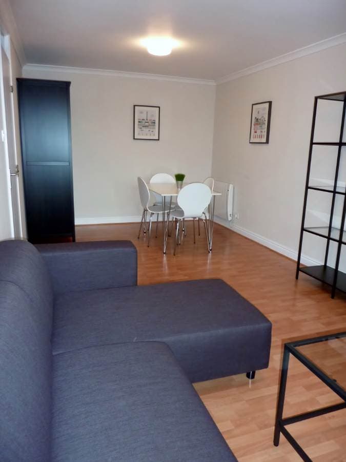 Image 2:1 bedroom Apartment or flat to rent