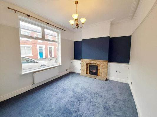 Image 2:4 bedroom Terraced house to rent