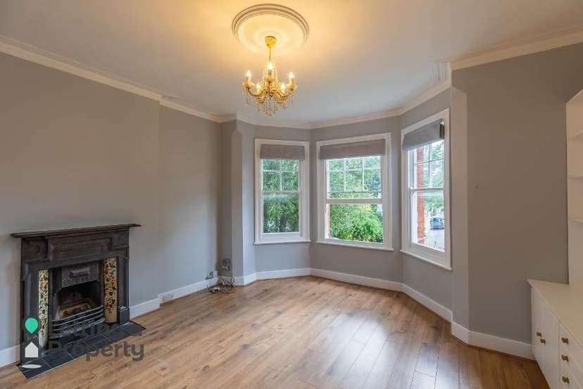 Image 3:4 bedroom Apartment or flat to rent