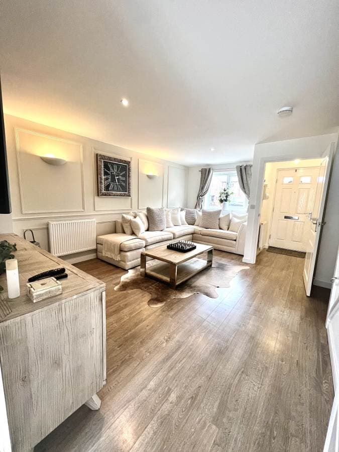 Image 2:3 bedroom Semi-detached house to rent